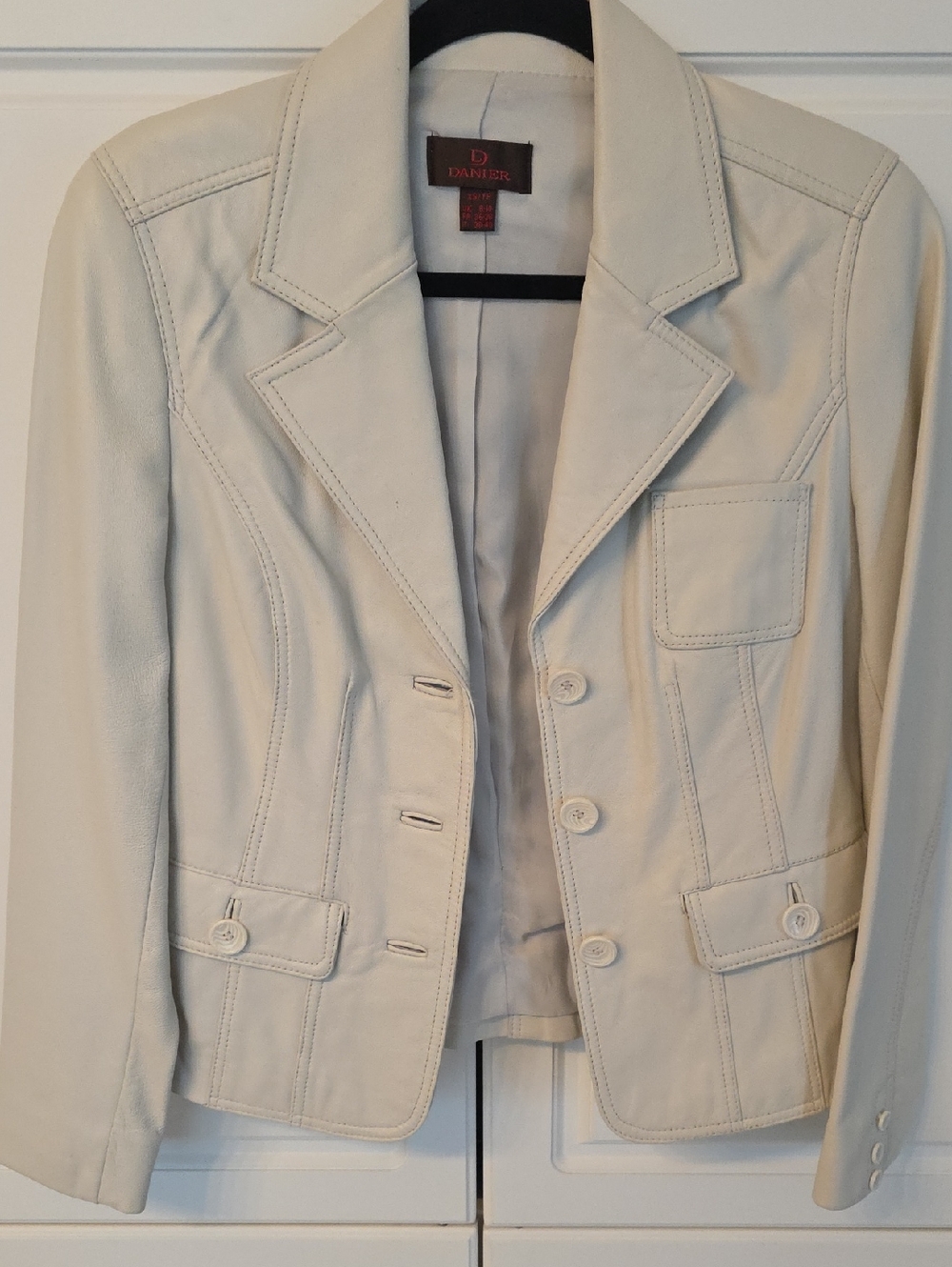 Danier Cream Leather Tailored Blazer Jacket